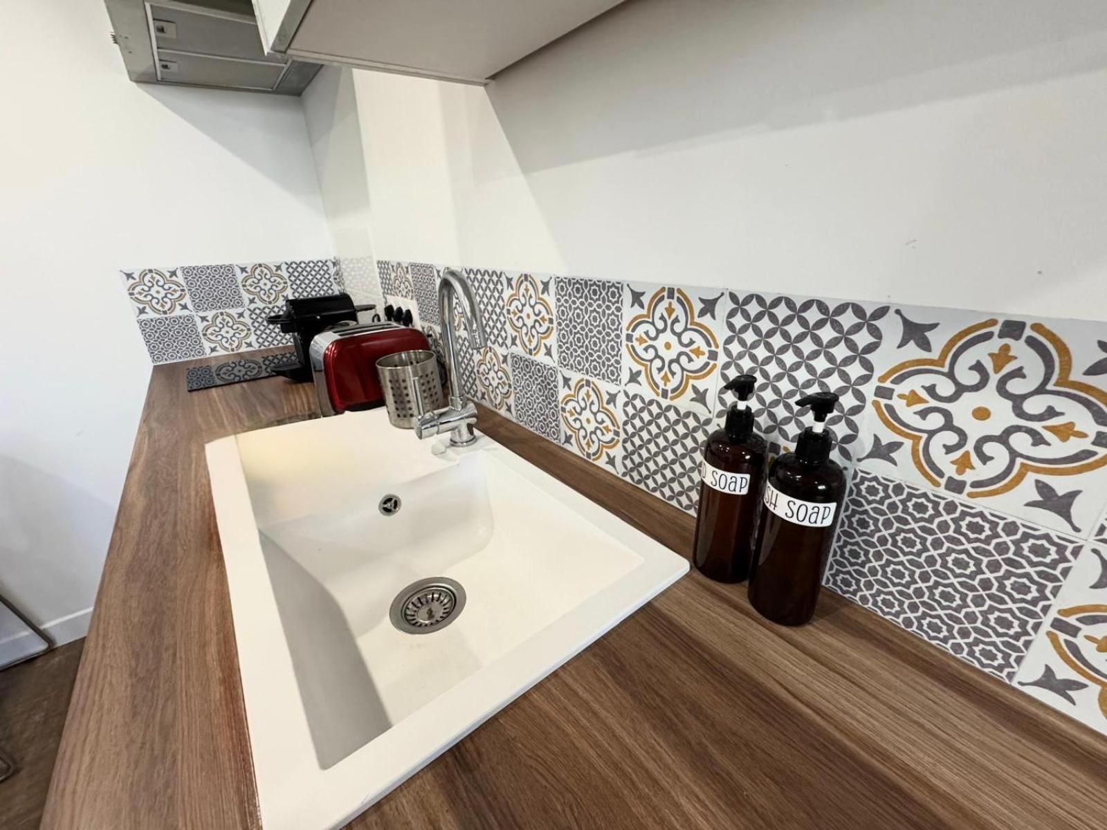 L'Amandier - Joli Appartement T3 Neuf Centre Ville A 2 Pas De La Rotonde Mirabeau Et Des Allees Provencales Aix-en-Provence Buitenkant foto