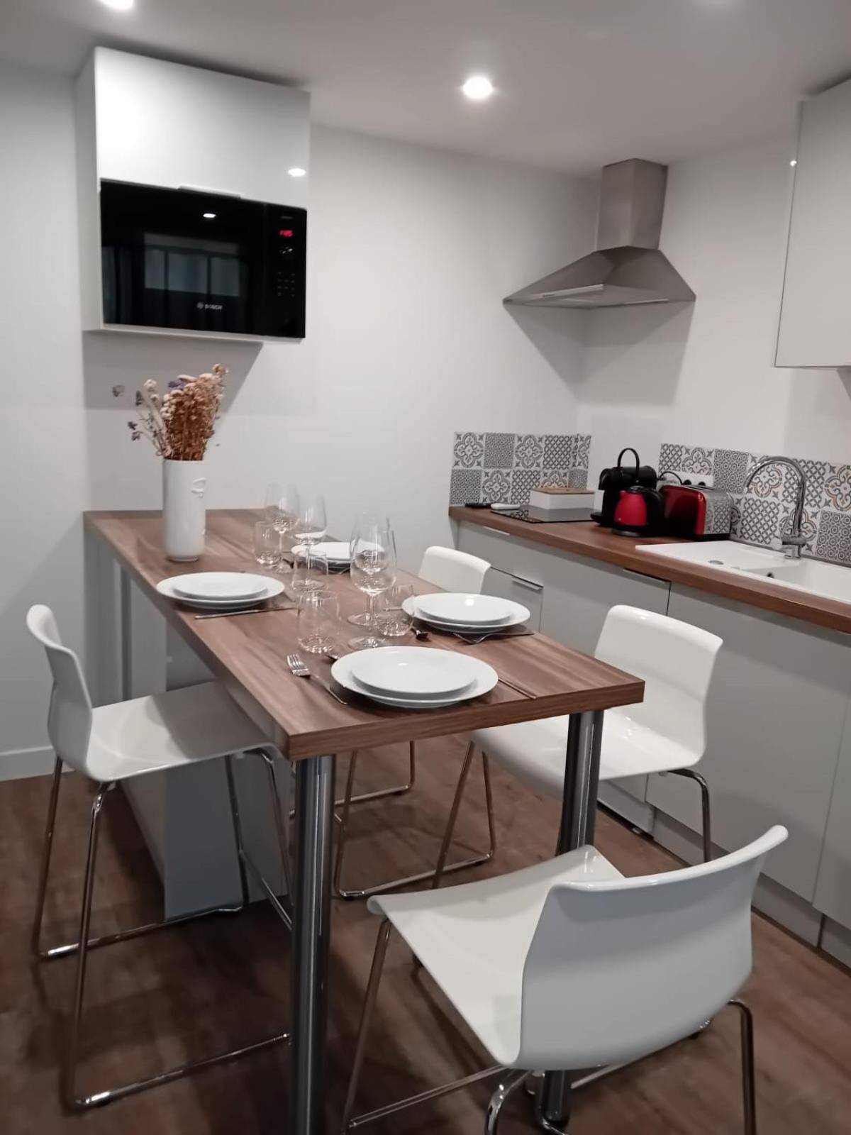 L'Amandier - Joli Appartement T3 Neuf Centre Ville A 2 Pas De La Rotonde Mirabeau Et Des Allees Provencales Aix-en-Provence Buitenkant foto